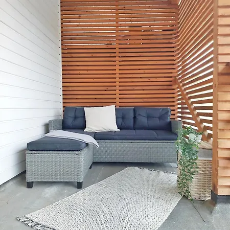 Authentic Estonian Wood Interior Apartment, Sunset Balcony Views, Lahemaa *